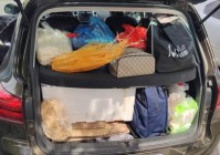 网友晒返程后备箱：国庆假期最后一天的“温馨大塞车”