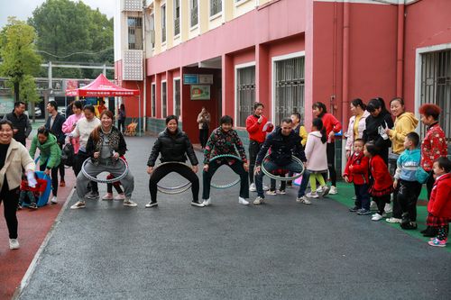 解析“大路上的电线杆”歇后语——背后的趣味与智慧