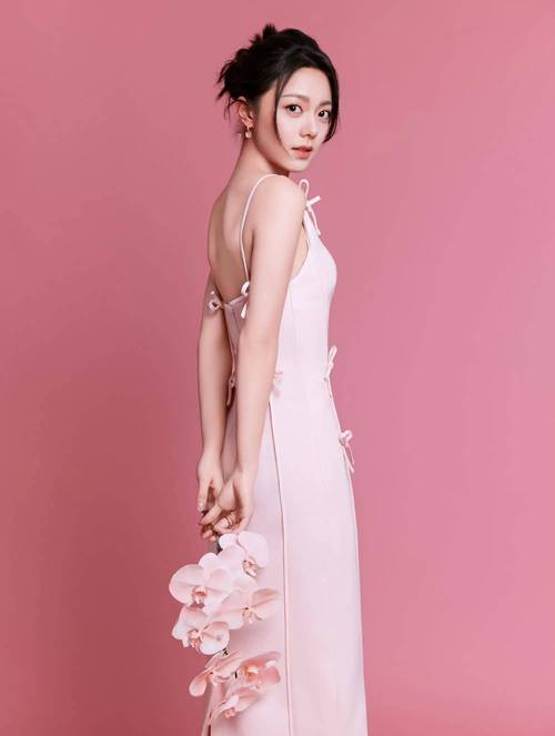 落落中文娱乐网：丰富娱乐内容，提供最新影视资讯与娱乐热点