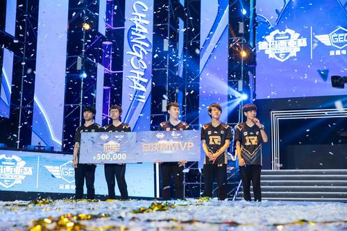 英雄联盟WE战队夺冠是哪一年？老玩家都记得的辉煌时刻！