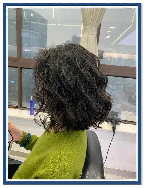 美丽港发型设计攻略：潮流发型轻松get！