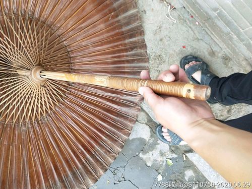 唐纸伞妖和雨伞的关系，这些细节你注意到了吗？